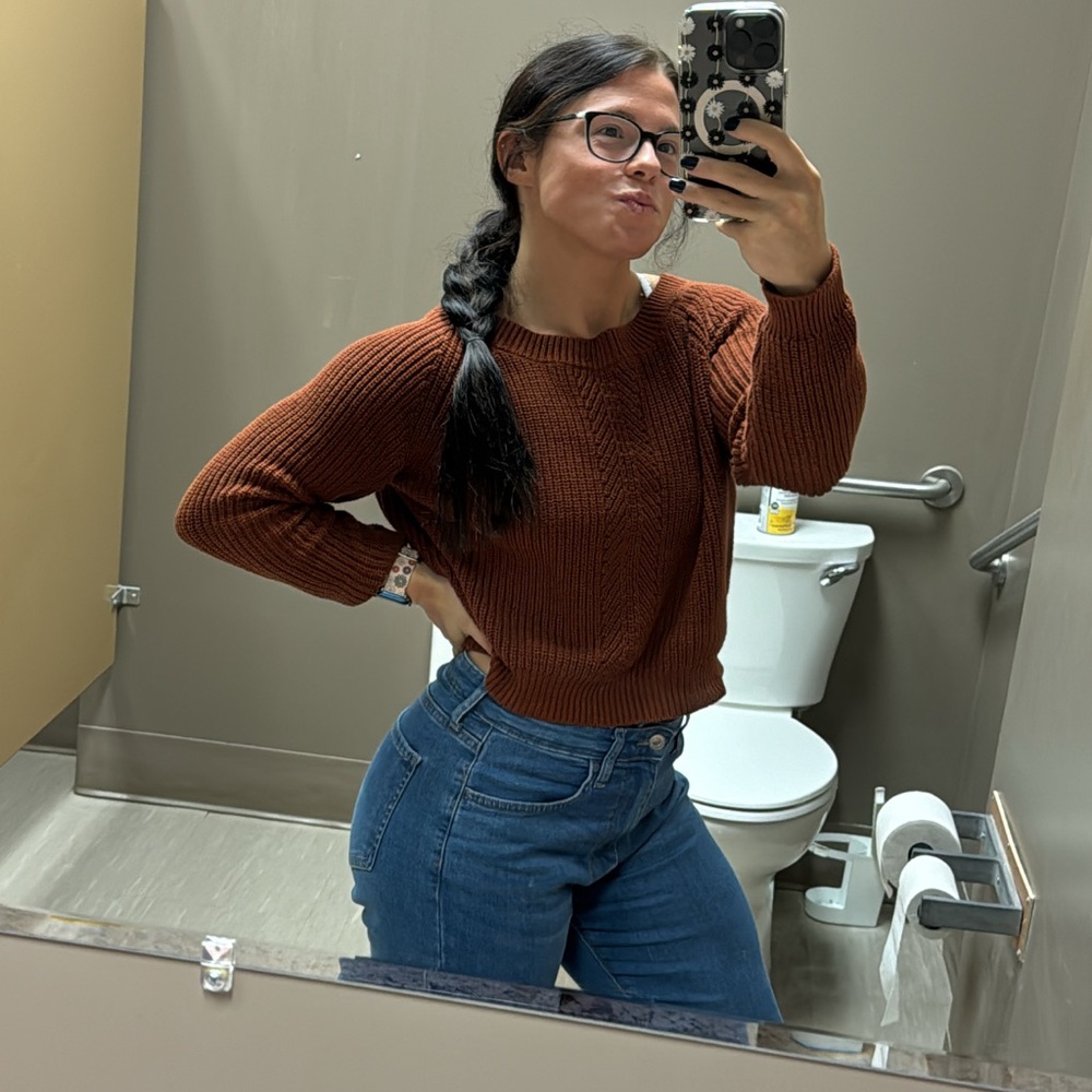 Meet your Posher, Chelsey